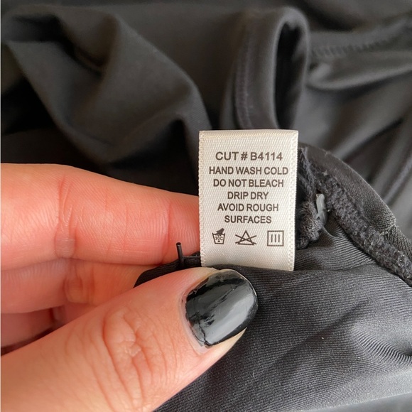 Robin Piccone Ava Tankini Vest Top Black size M - Picture 6 of 8